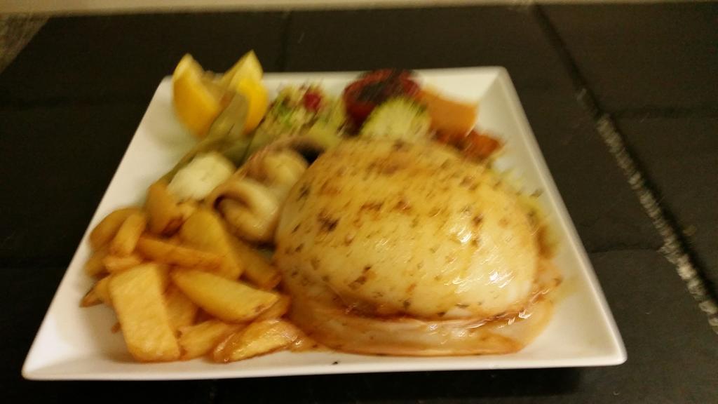 Hotellerie Du Centre Salies-du-Salat Екстериор снимка